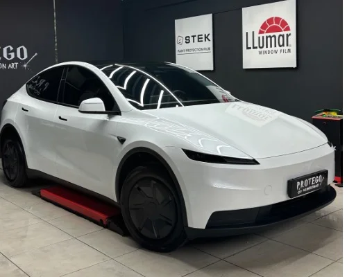 Tesla Model Y Komple STEK Dynolite PPF Kaplama ve LLumar Cam Filmi Uygulaması