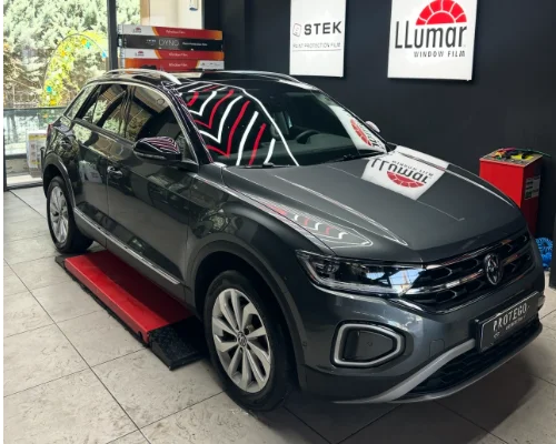 Volkswagen T-Roc Cam Filmi Ankara | LLumar Yetkili Uygulama
