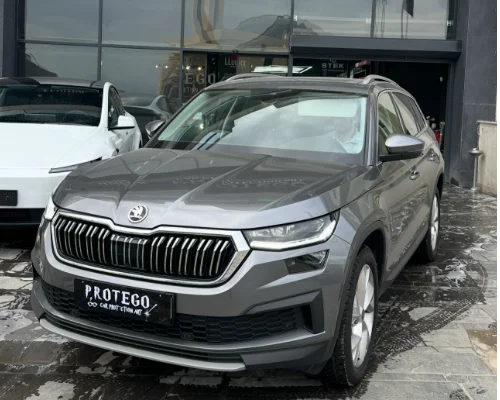 Skoda Fabia Cam Filmi Ankara | LLumar Yetkili Uygulama Merkezi