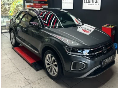 Volkswagen T-Roc Cam Filmi Ankara | LLumar Yetkili Uygulama