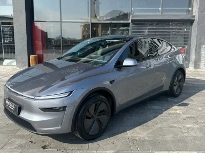 Tesla Model Y Juniper STEK DYNOLİTE TPU PPF Kaplama 