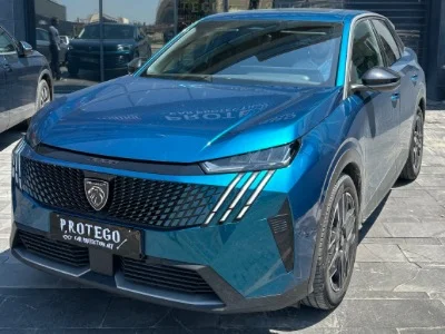 Peugeot 2008 Cam Filmi Ankara | LLumar Yetkili Uygulama Merkezi