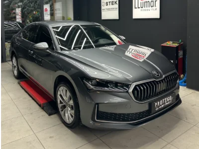 Skoda Superb Cam Filmi Ankara | LLumar Yetkili Uygulama Merkezi